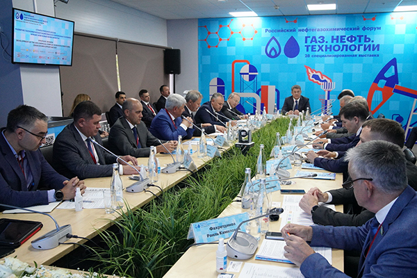 Сегодня в Уфе открылись Российский нефтегазохимический форум и 28 специализированная выставка «Газ. Нефть. Технологии»